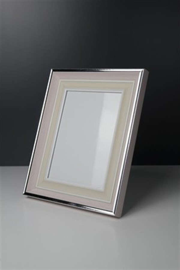 Pembe Pastel Ahşap Gümüş Renk Kenarlı Resim Çerçevesi 16,8*11,6 Cm Dekoratif Çerçeve