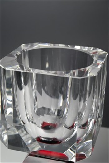 Beyaz Kristal Cam Gövde Pembe Kırmızı Kaideli Cam Vazo 25 Cm Dekoratif Vazo