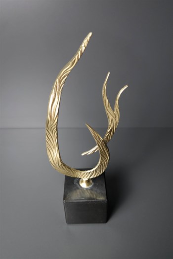 El Yapımı Siyah Mermer Kaideli Gold Pirinç Metal Alev 36 Cm Dekoratif Obje