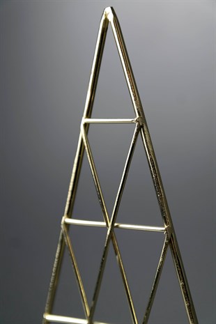 Gold Üçgen Tasarımlı Mermer Kaideli Metal Dekoratif Obje V2 23 Cm Dekoratif Ev Aksesuarları