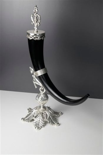 Gümüş Kaplama Pirinç Gövde Metal Boynuz Görünümlü Dekoratif Obje 44 Cm Dekoratif Obje