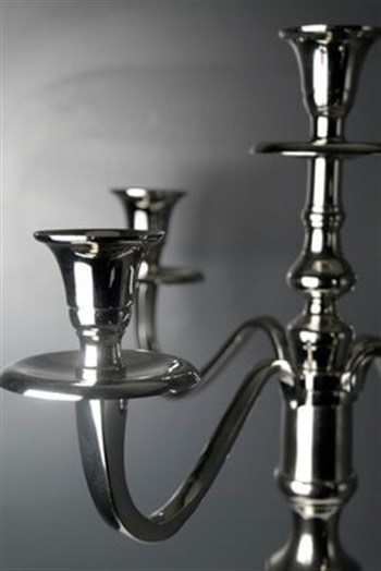 Gümüş Renk Metal 5 Kollu Uzun Ayaklı  Metal Şamdan Şamdan & Mumluk
