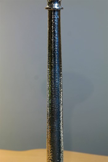 Gümüş Renk Uzun Ayaklı Metal Mumluk 75x20 Cm Şamdan Mumluk