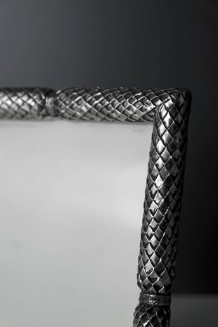 Gümüş Renk Yılan Derisi Desenli Metal Resim Çerçevesi 12-16,5 Cm Dekoratif Ev Aksesuarları