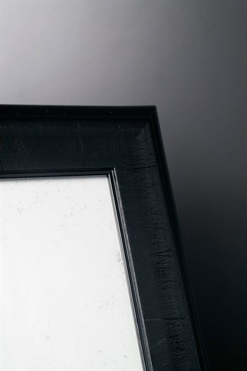 Siyah Mat Ahşap Resim Çerçevesi 22x28 Cm Dekoratif Çerçeve