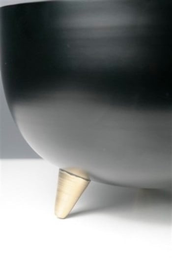Siyah Metal Gold Renk Üç Ayaklı Geniş Dekoratif Vazo 26 Cm Dekoratif Vazo
